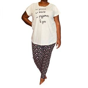 PRETTY SECRETS PIZZA, MOVIE & YOU LOUNGE SET SIZE 20/22 (NEW WITH TAGS) A24